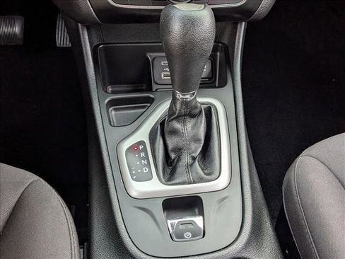 Used 2014 Jeep Cherokee Latitude image 12