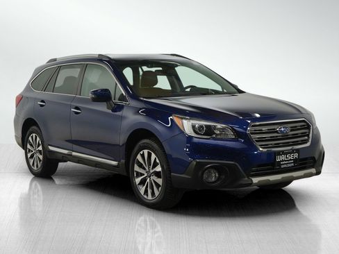 Used 2017 Subaru Outback 3.6R Touring image 7