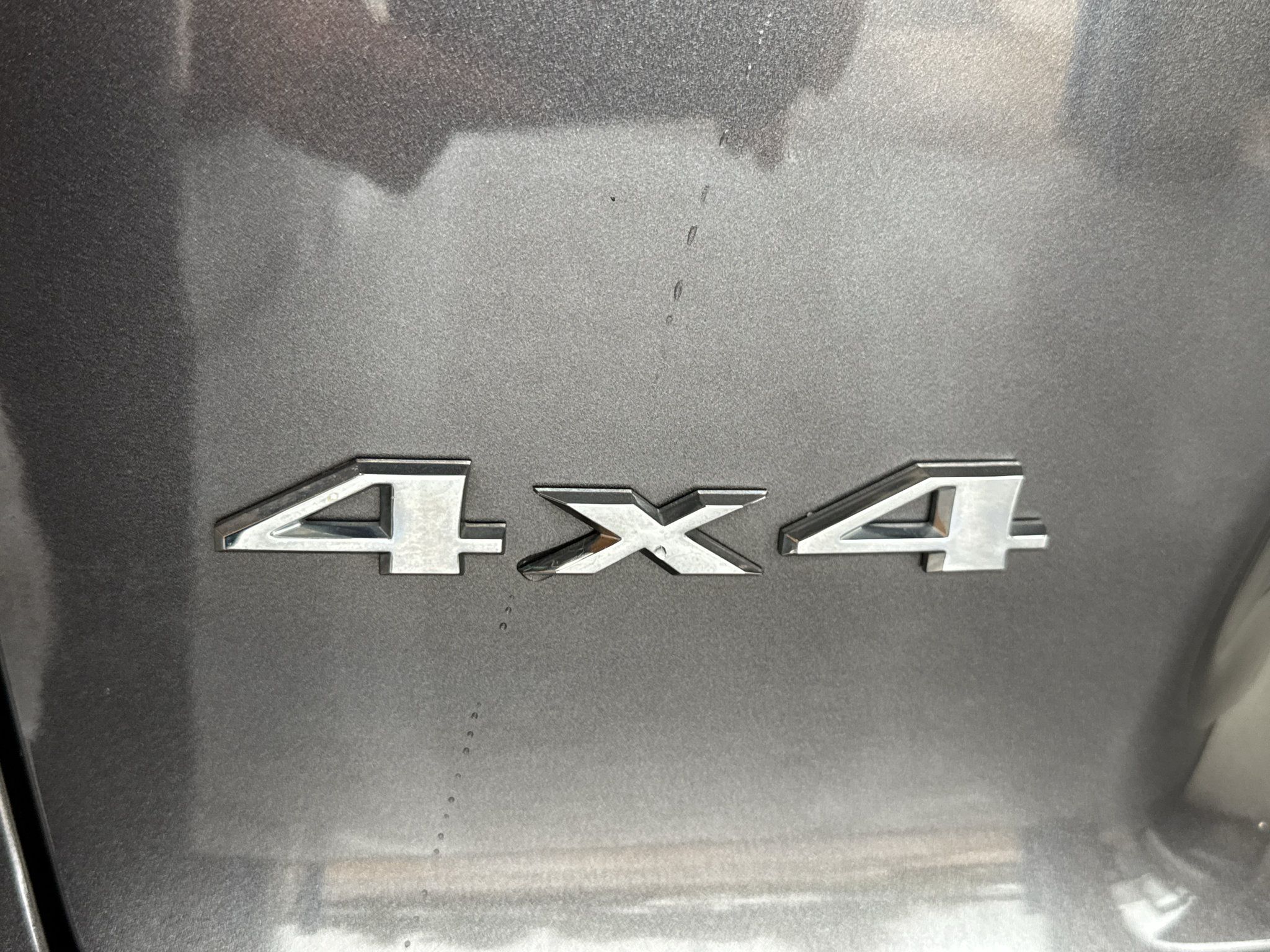 Used 2019 Jeep Cherokee Limited w/ Technology Group AWD/4WD image 10
