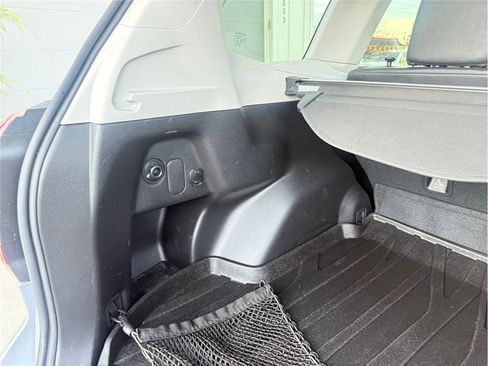 Used 2014 Subaru Forester 2.5i Limited w/ Popular Package #2 image 40