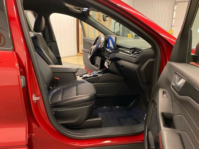 Used 2024 Ford Escape ST-Line w/ Tech Pack #1 AWD/4WD image 33