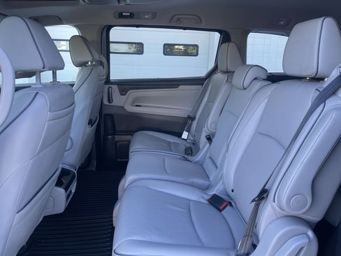 Certified 2023 Honda Odyssey Elite image 26