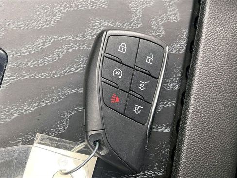 Used 2023 GMC Yukon Denali image 36