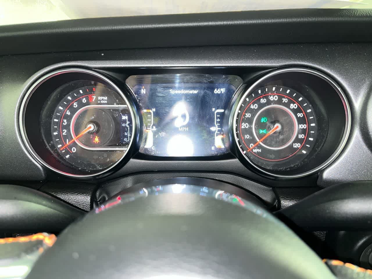 Used 2022 Jeep Gladiator Mojave w/ Cold Weather Group AWD/4WD image 17