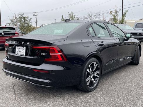 Used 2024 Volvo S60 B5 Plus image 3
