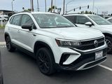 Used 2022 Volkswagen Taos S image 2