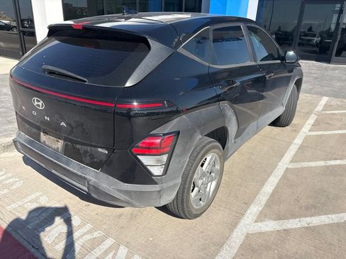 Used 2024 Hyundai Kona SE AWD/4WD image 8