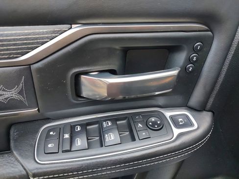 Used 2019 RAM 2500 Limited image 15