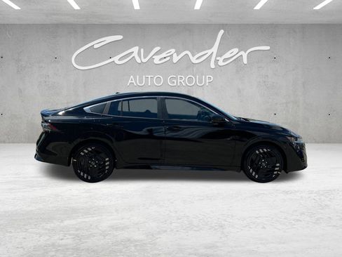 New 2026 Nissan Sentra SR FWD image 17