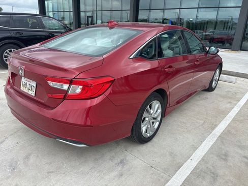 Used 2019 Honda Accord LX image 4