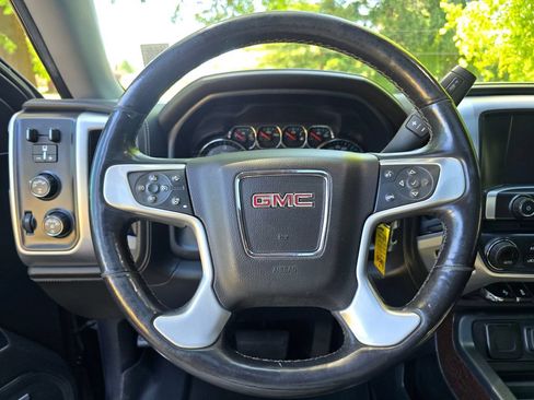 Used 2018 GMC Sierra 1500 SLT AWD/4WD image 32