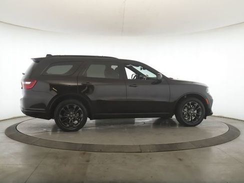 Used 2024 Dodge Durango SXT w/ SXT Blacktop Group image 6