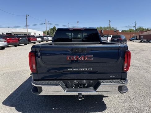 Used 2020 GMC Sierra 1500 SLT w/ SLT Premium Package AWD/4WD image 4