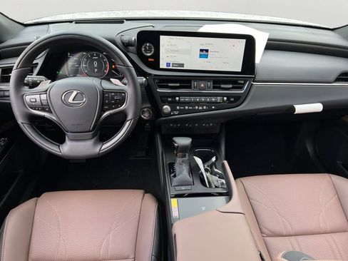 New 2025 Lexus ES 350 Ultra Luxury image 9