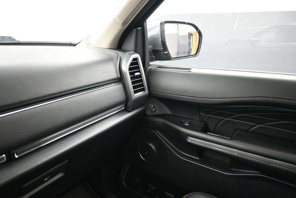 Certified 2020 Ford Expedition Platinum AWD/4WD image 13