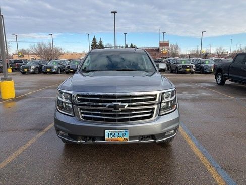 Used 2018 Chevrolet Tahoe LT image 2