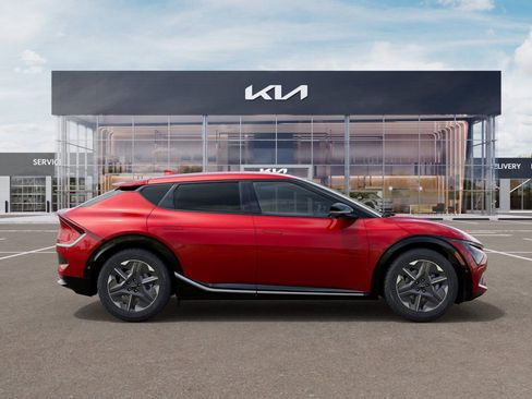 New 2025 Kia EV6 Light w/ Light LR Technology Package image 7