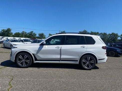 New 2027 BMW X7 xDrive40i w/ M Sport Package AWD/4WD image 4