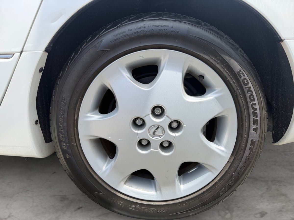 Used 2003 Lexus LS 430 RWD image 9