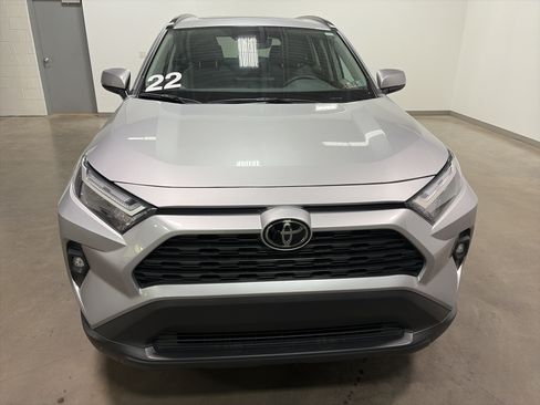 Used 2022 Toyota RAV4 XLE Premium AWD/4WD image 38