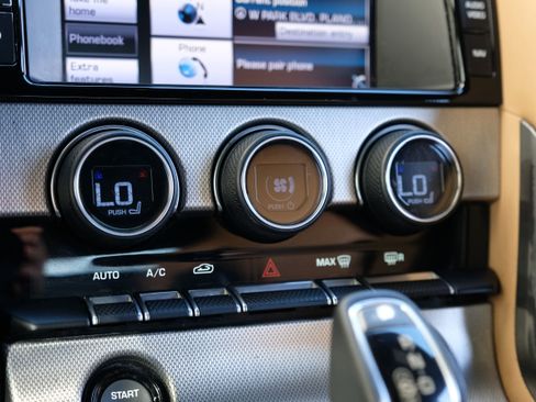 Used 2014 Jaguar F-TYPE Convertible image 26