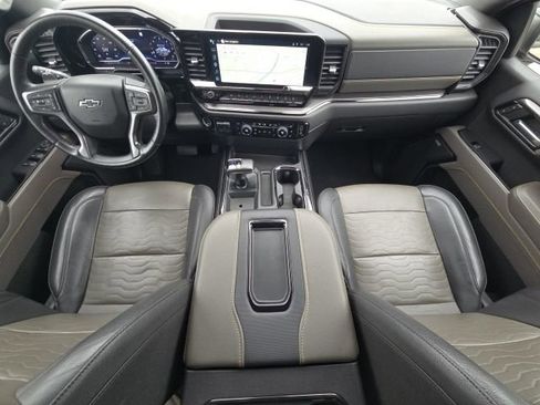 Used 2022 Chevrolet Silverado 1500 ZR2 w/ Technology Package image 39