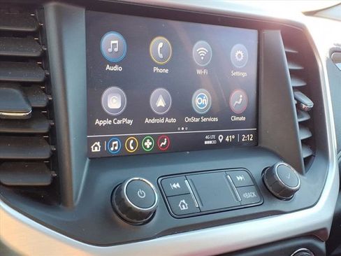 Used 2023 GMC Acadia SLE w/ Driver Convenience Package image 11