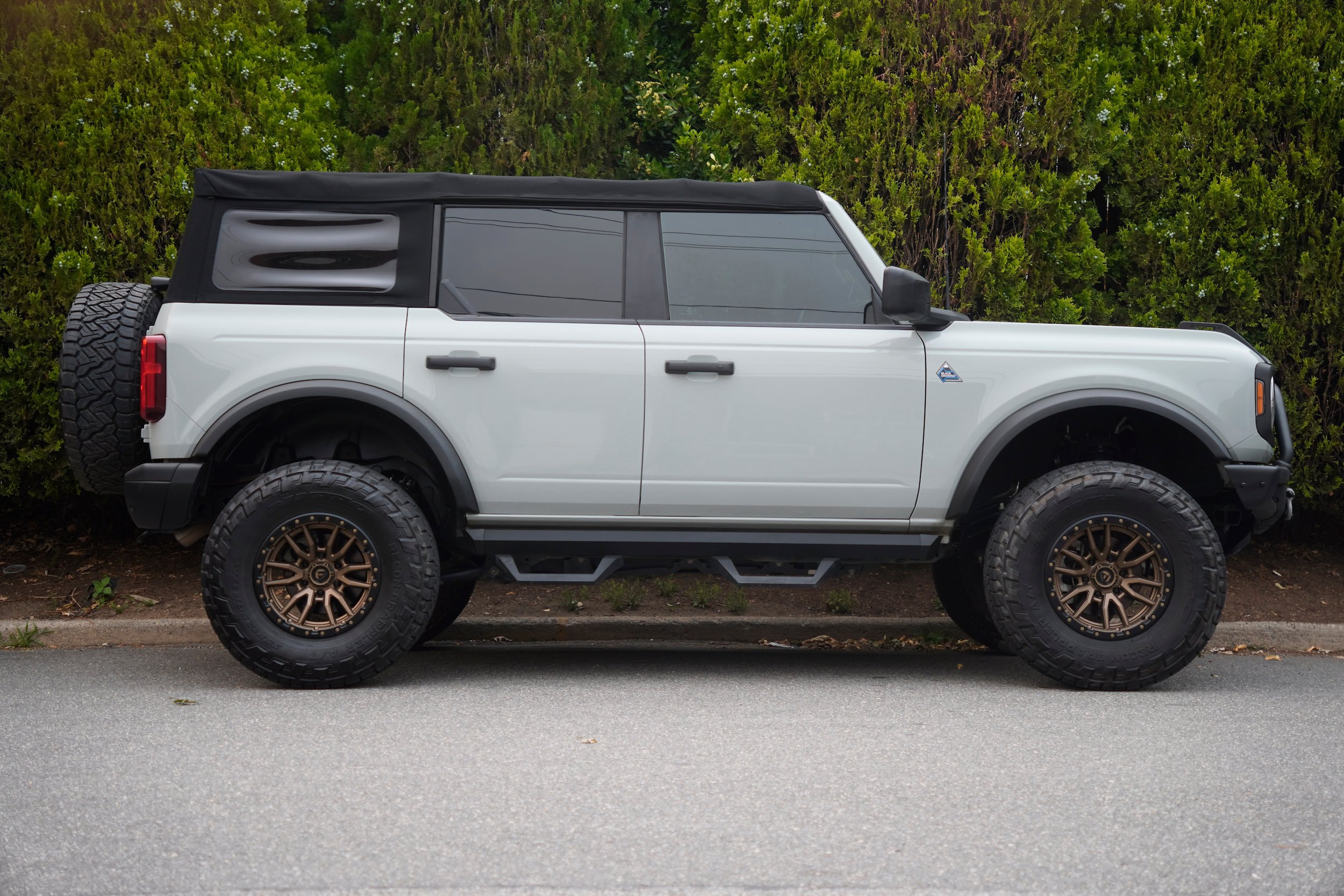 Used 2021 Ford Bronco Black Diamond AWD/4WD image 8