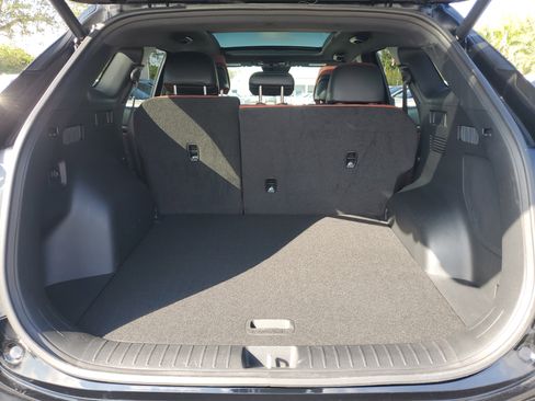 Used 2024 Kia Sportage SX image 8