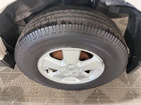Used 2009 Ford Escape XLT AWD/4WD image 19