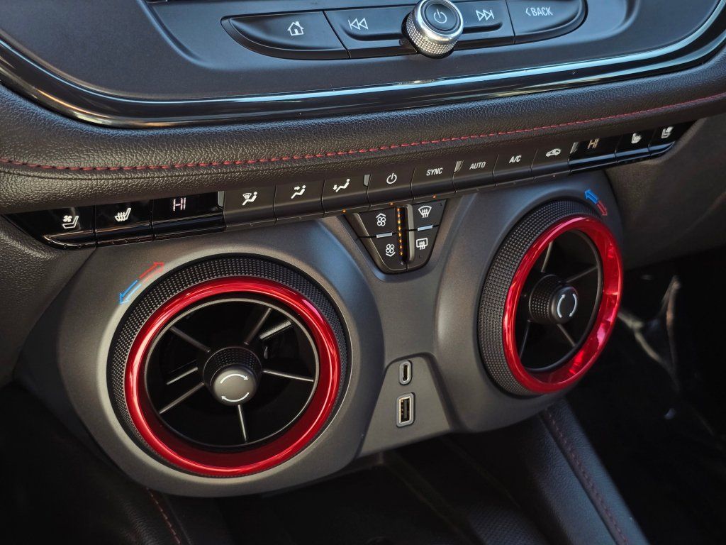 Used 2020 Chevrolet Blazer RS AWD/4WD image 9
