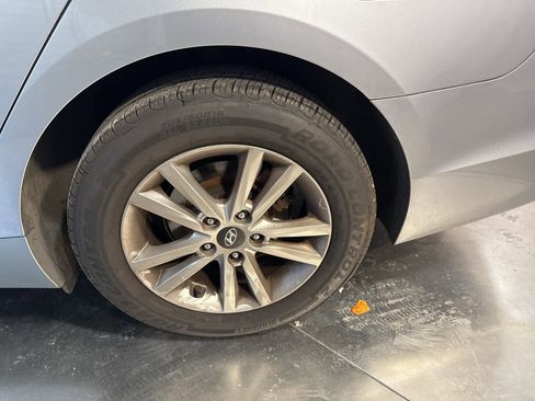 Used 2017 Hyundai Sonata SE image 9