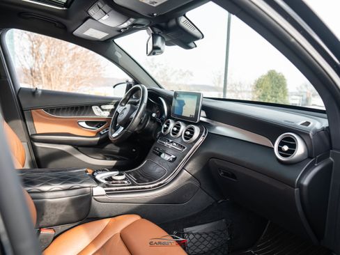Used 2017 Mercedes-Benz GLC 300 4MATIC image 13