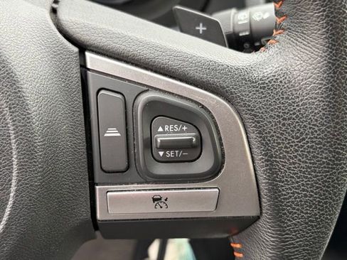 Used 2017 Subaru Crosstrek 2.0i Premium AWD/4WD image 16