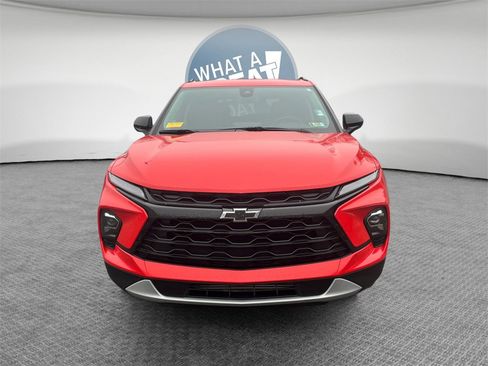 Used 2025 Chevrolet Blazer LT w/ Convenience Package image 9