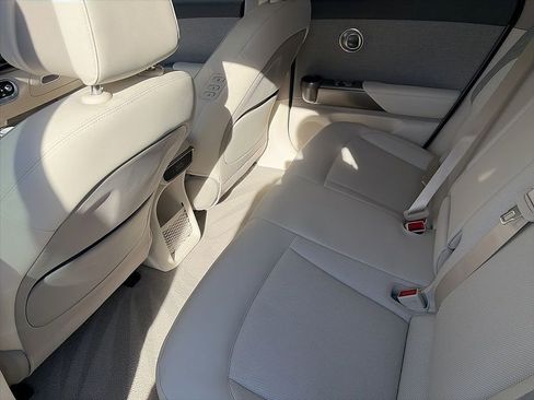 Used 2025 Genesis GV60 RWD image 16