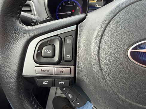 Used 2017 Subaru Legacy 2.5i Limited image 18