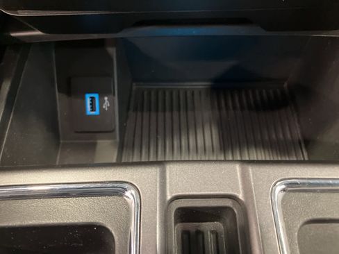 Used 2018 Ford F150 XLT image 19