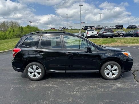 Used 2015 Subaru Forester 2.5i Premium w/ All-Weather Package image 2