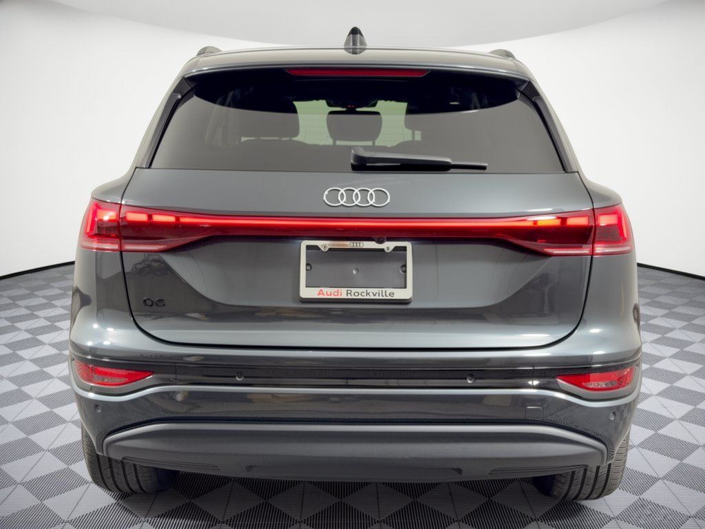 Certified 2025 Audi Q6 e-tron Premium w/ Convenience Package RWD image 11