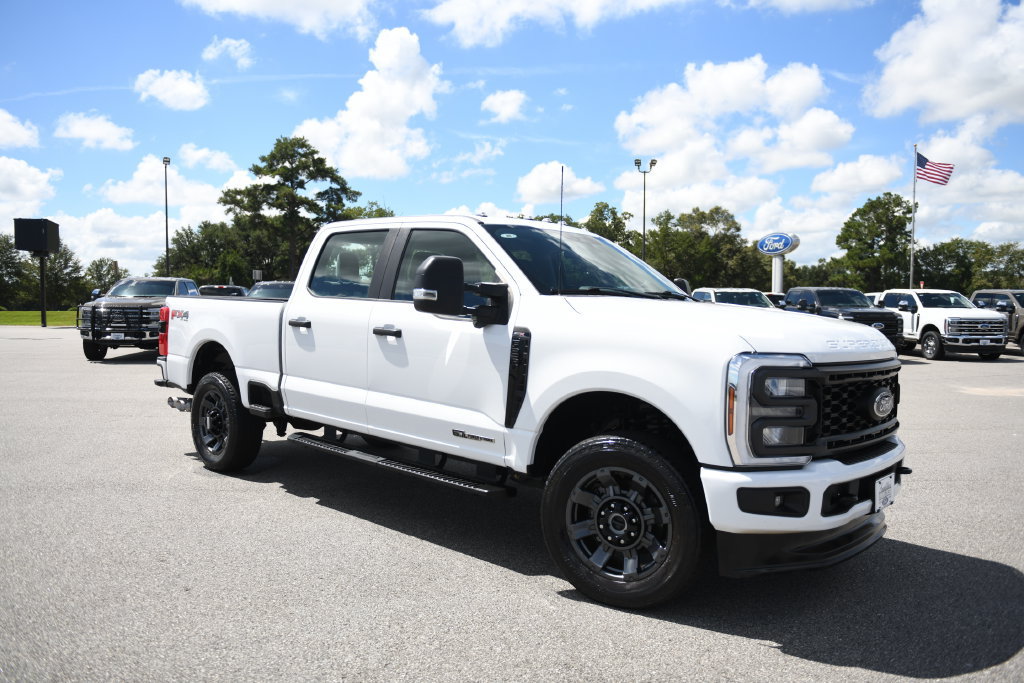 Used 2024 Ford F250 XL w/ STX Appearance Package AWD/4WD image 1