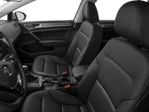 Used 2017 Volkswagen Golf Alltrack SE AWD/4WD image 9