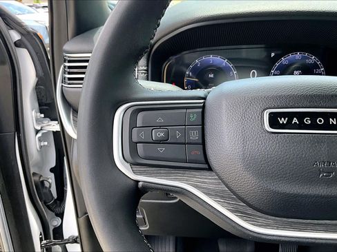 Used 2024 Jeep Wagoneer Series II w/ Flexible Seating Group RWD image 22