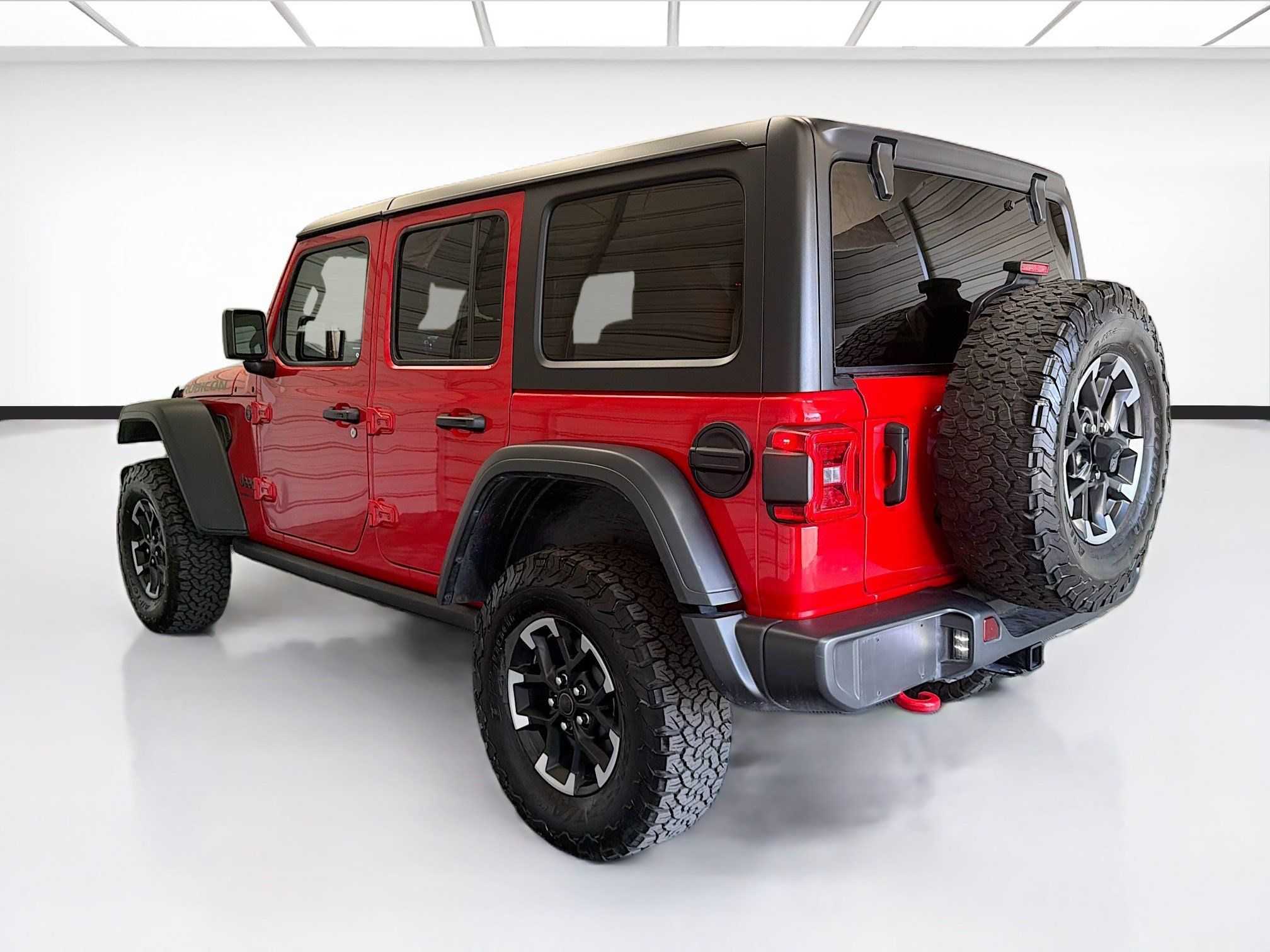 Used 2025 Jeep Wrangler Unlimited Rubicon AWD/4WD image 6