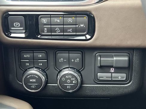 New 2026 GMC Yukon Denali Ultimate image 32