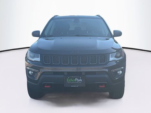 Used 2019 Jeep Compass Trailhawk w/ Safety & Security Group AWD/4WD image 2