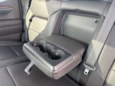 Used 2022 GMC Sierra 1500 SLT w/ SLT Premium Plus Package image 35