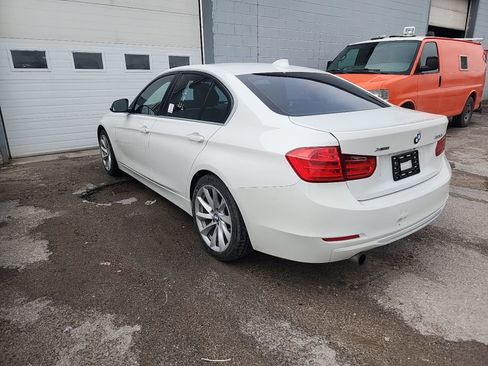 Used 2014 BMW 320i xDrive Sedan AWD/4WD image 6