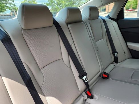 Used 2024 Honda Accord EX-L image 19
