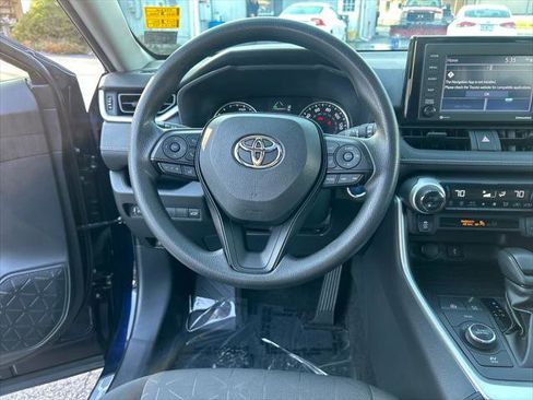 Certified 2022 Toyota RAV4 XLE w/ Convenience Package AWD/4WD image 14